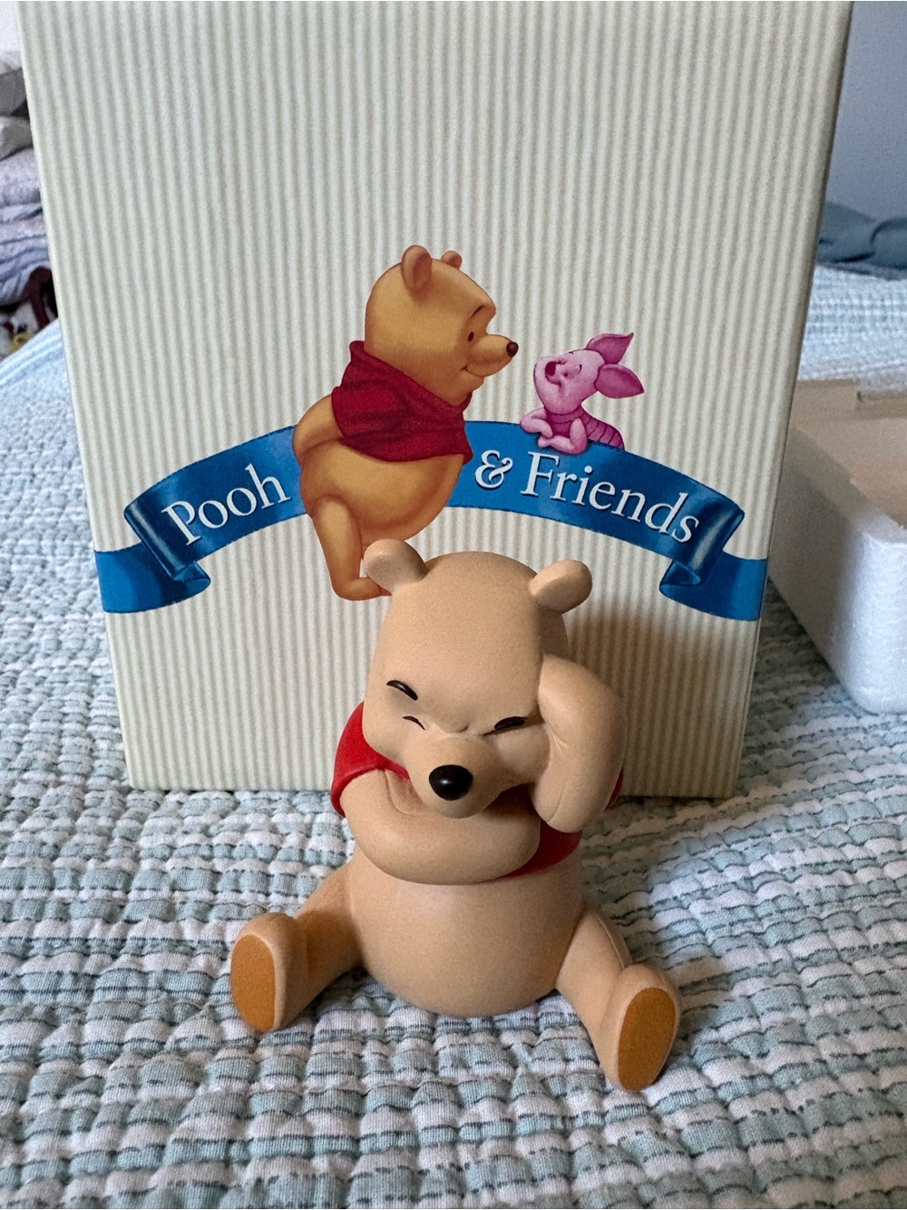 Vintage 1997 Collectable Winnie the Pooh Figure